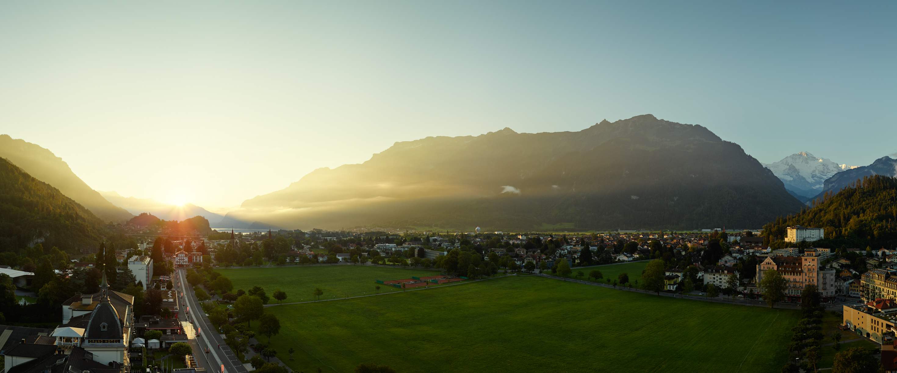 Interlaken Jungfrau Sonnenaufgang Sommer