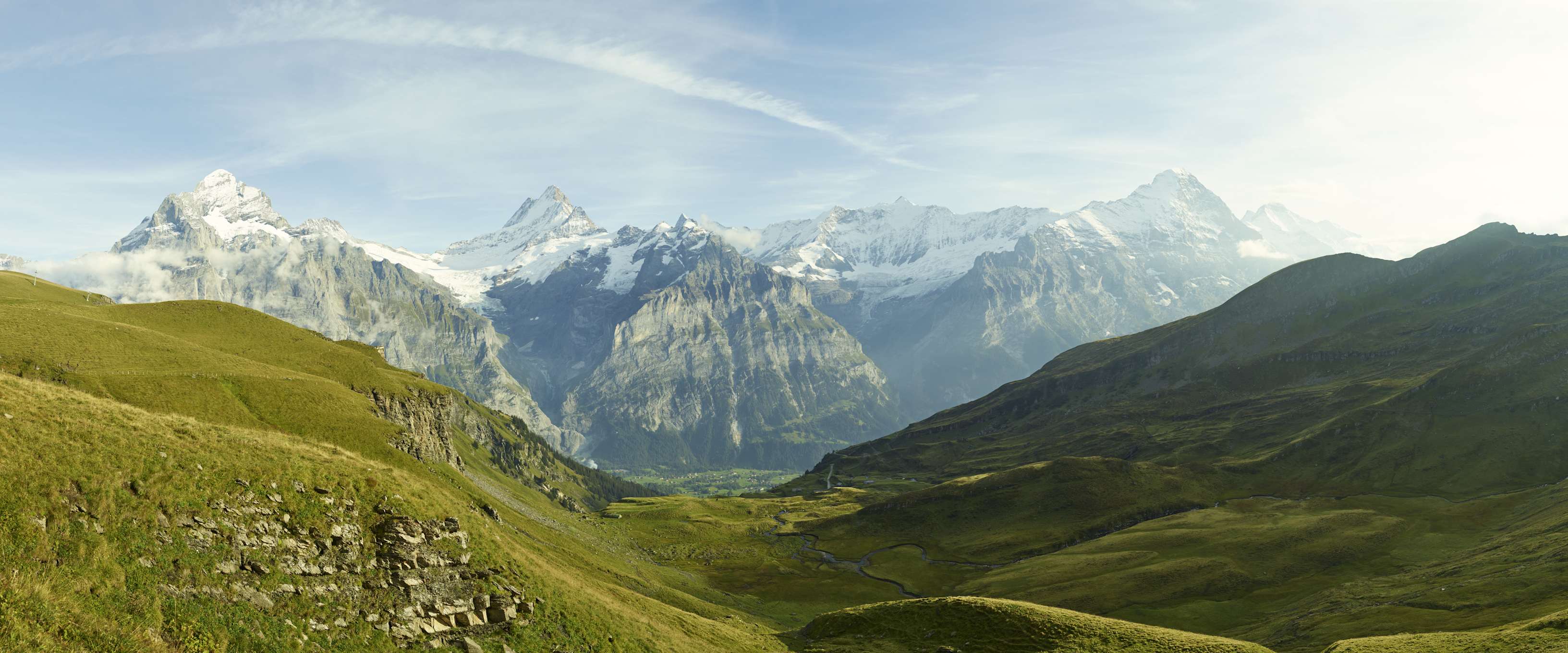 Panorama Wetterhorn Schreckhorn Eiger Grindelwald First Sommer