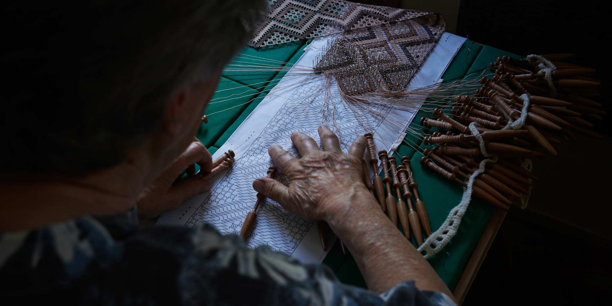 Lauterbrunnen Kloeppelstube Kloepplerin Kunst Handwerk