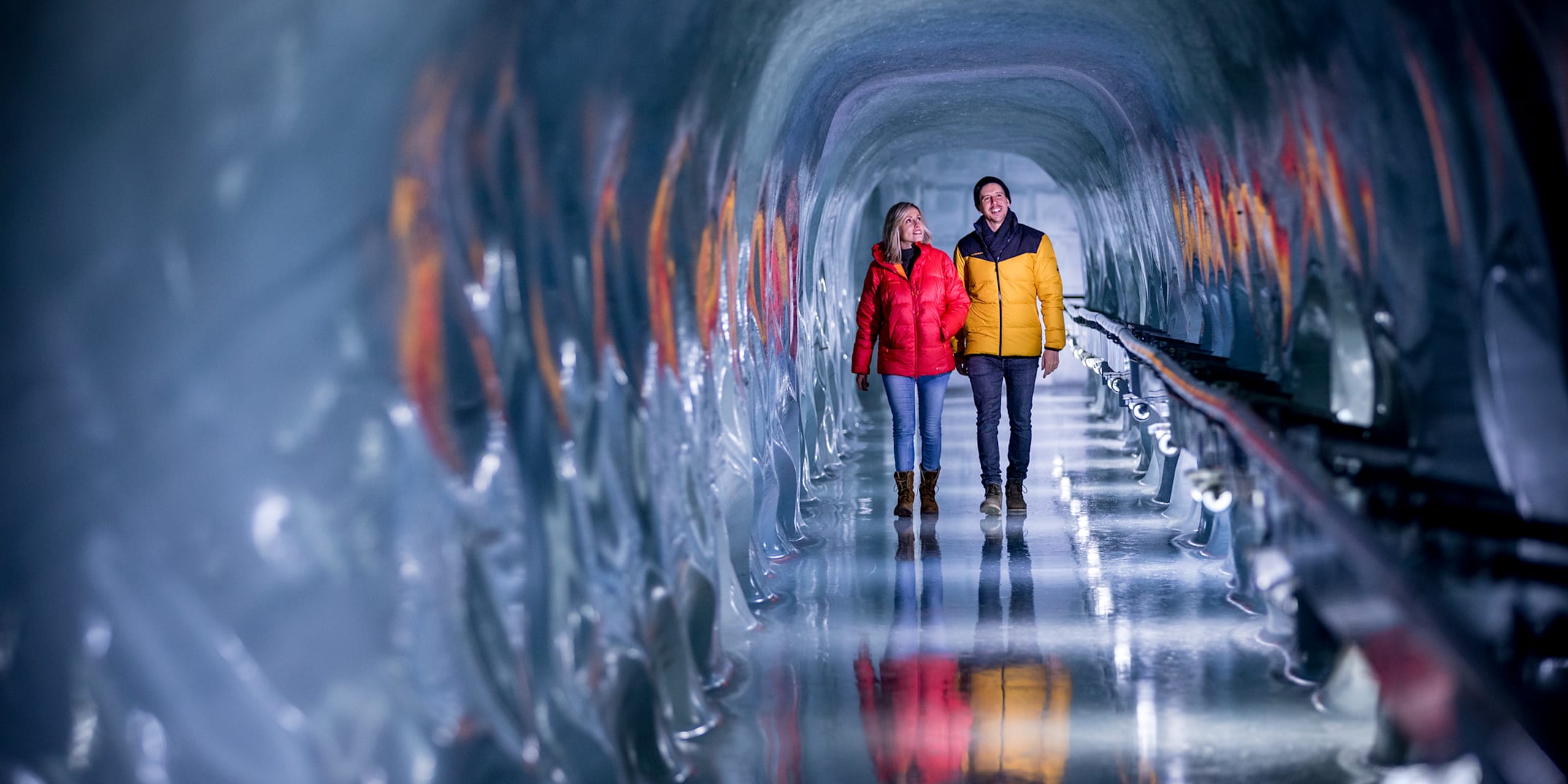 Jungfraujoch Eispalast Eisskulpturen Gletscher