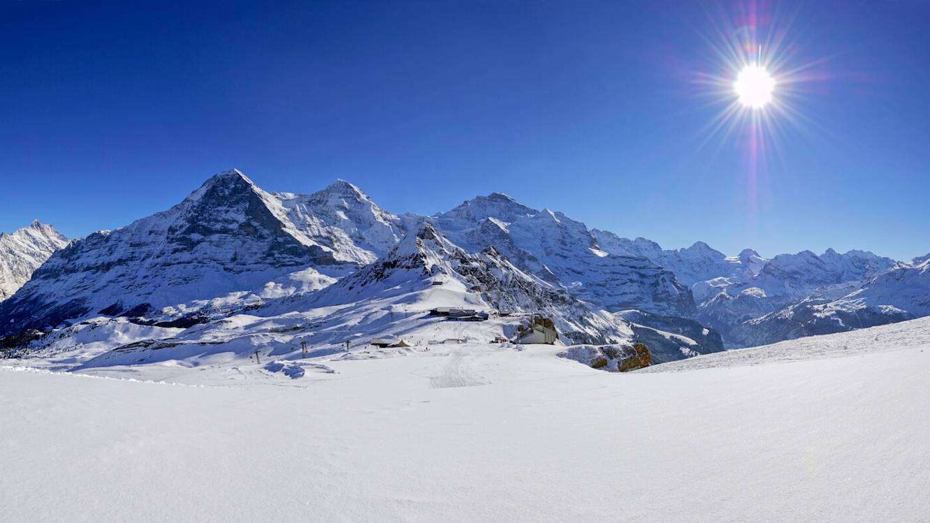Maennlichen mit Blick auf Eiger Moench und Jungfrau