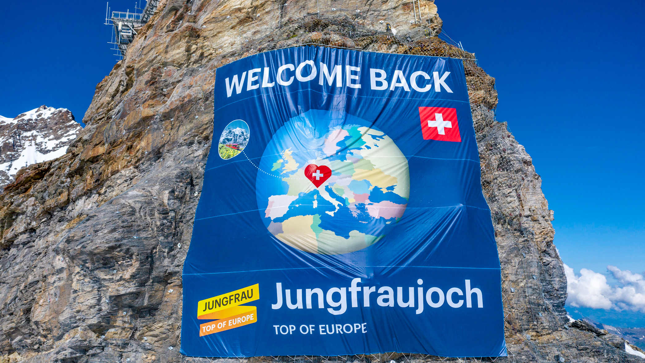 Welcome back Sphinx Fahne gross