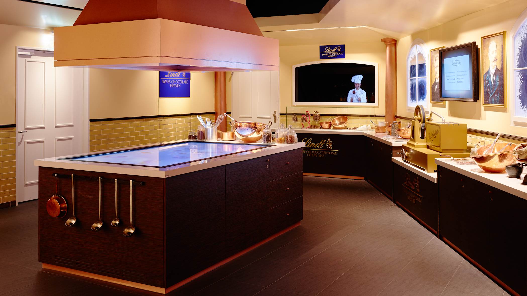 Jungfraujoch Lindt Swiss Chocolate Heaven Erlebnis Shopping