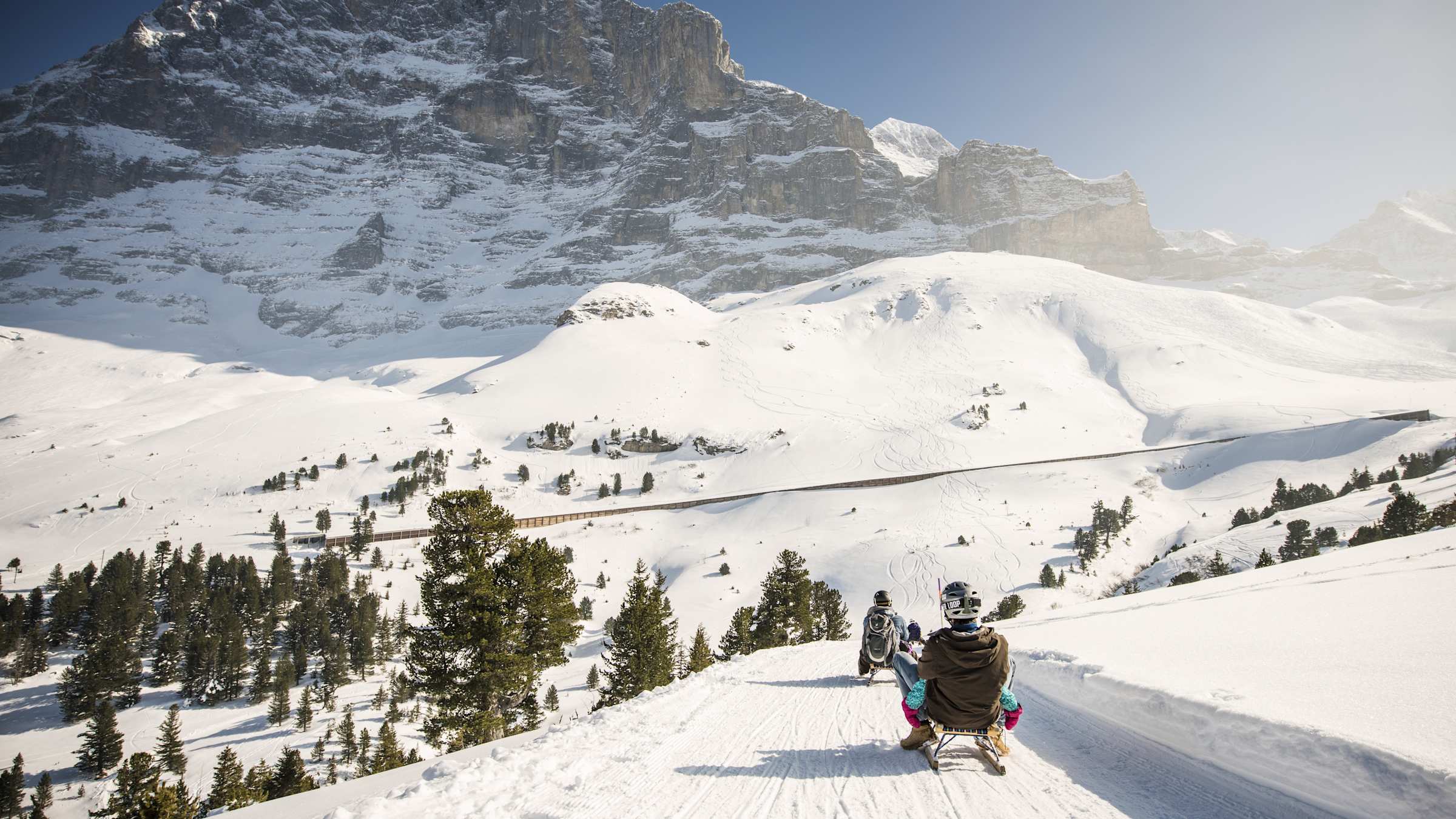 Schlitteln Eigernordwand Maennlichen Schnee