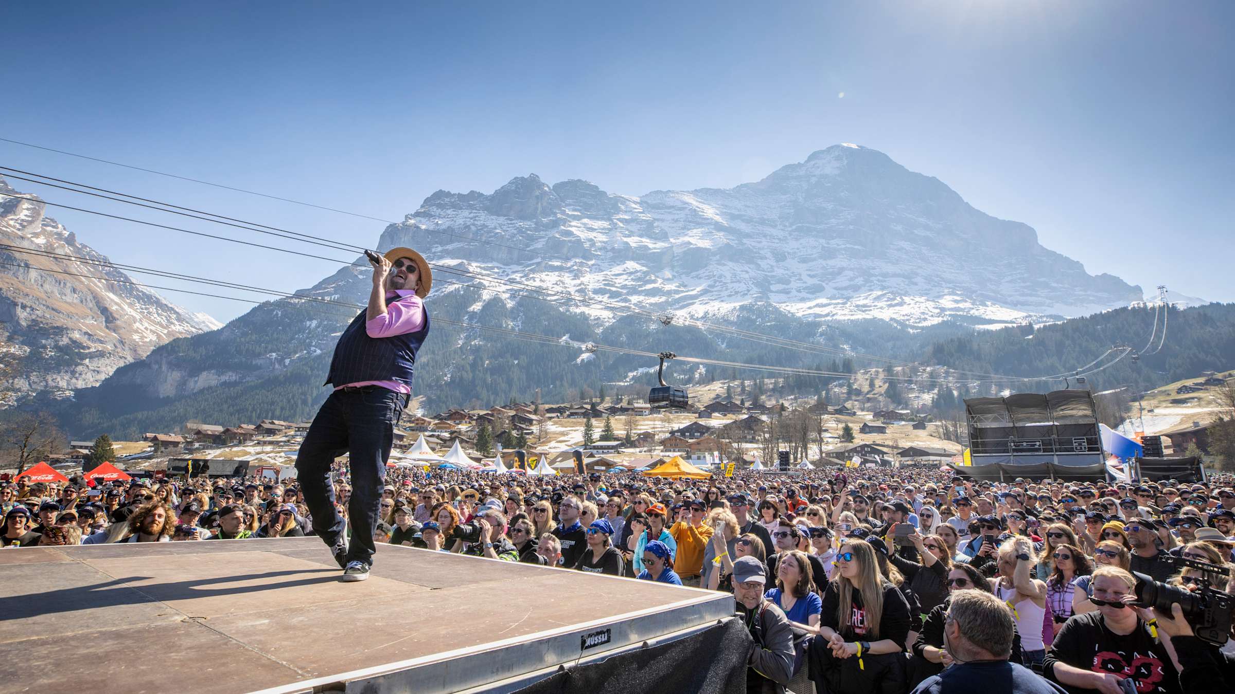 Buene Huber begeistert Publikum vor dem Eiger