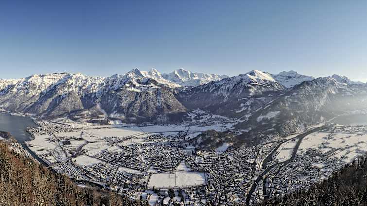 Boedeli Interlaken Winter Panorama Brienzersee