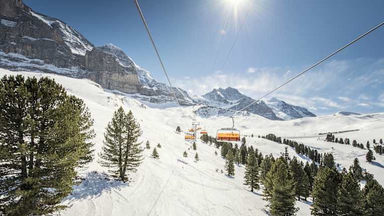 Jungfrau Skiregion Skifahren Sesselbahn Skipiste