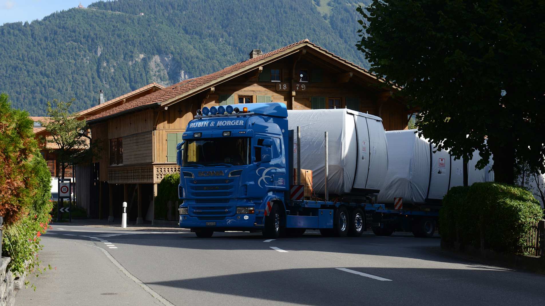 Cabin transport