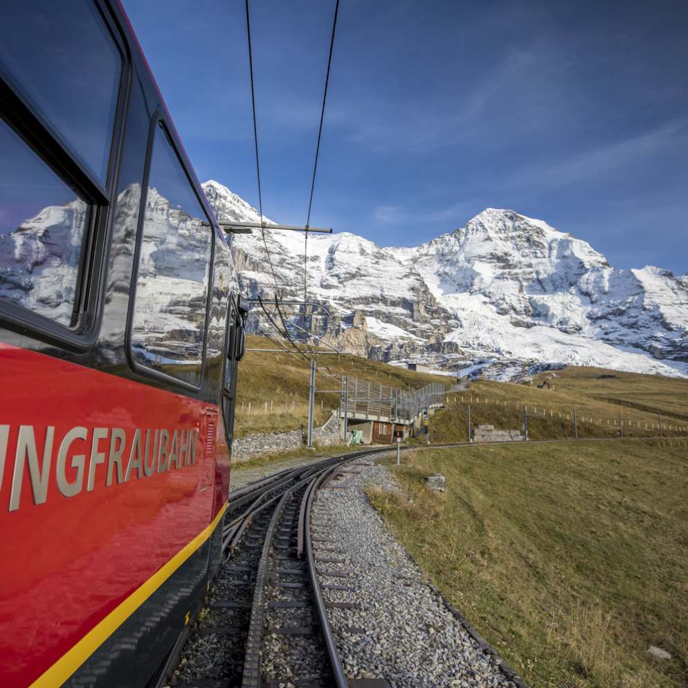 Jungfraubahn unterwegs by davidbirri