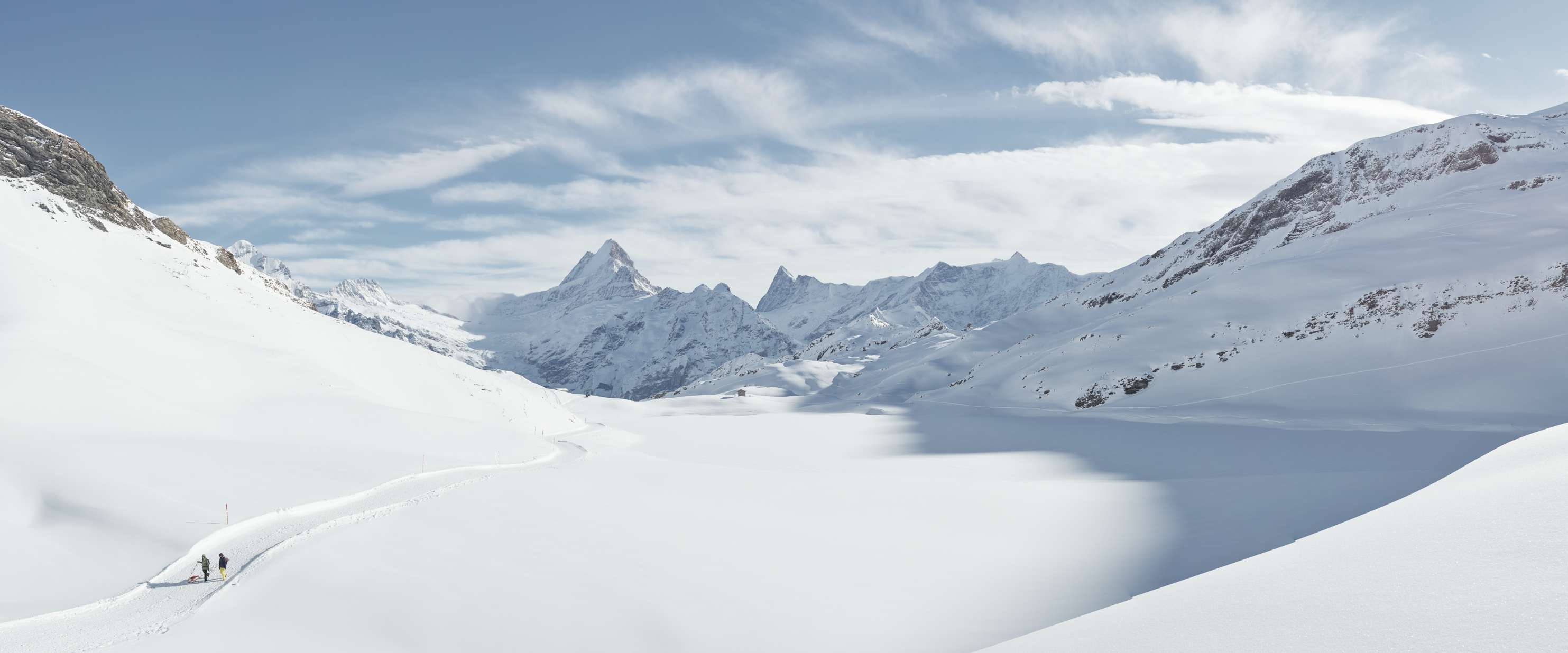 Winter walking Grindelwald Lake Bachalpsee Schreckhorn