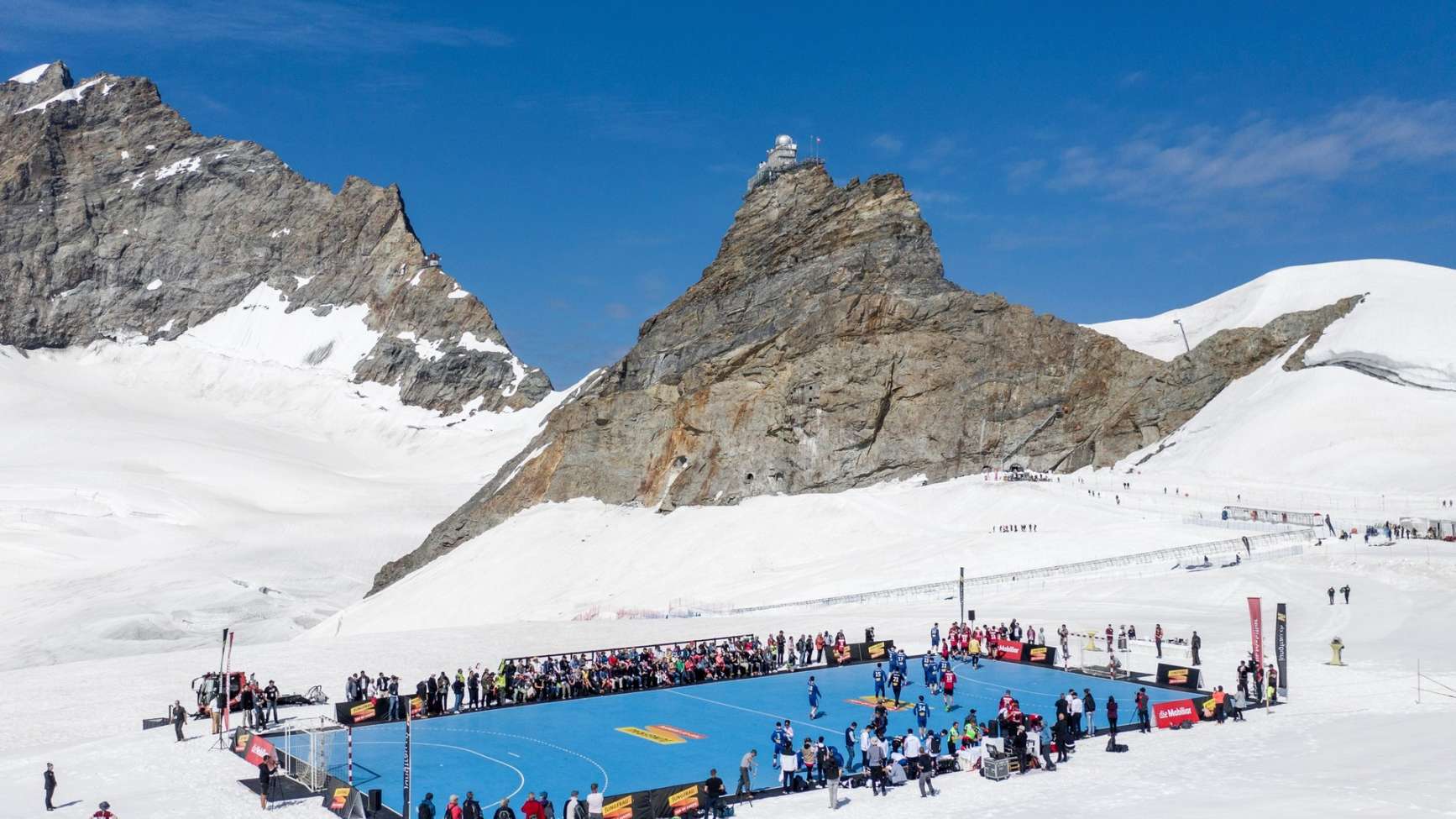 Handball 4 Handballfeld auf dem Jungfraujoch