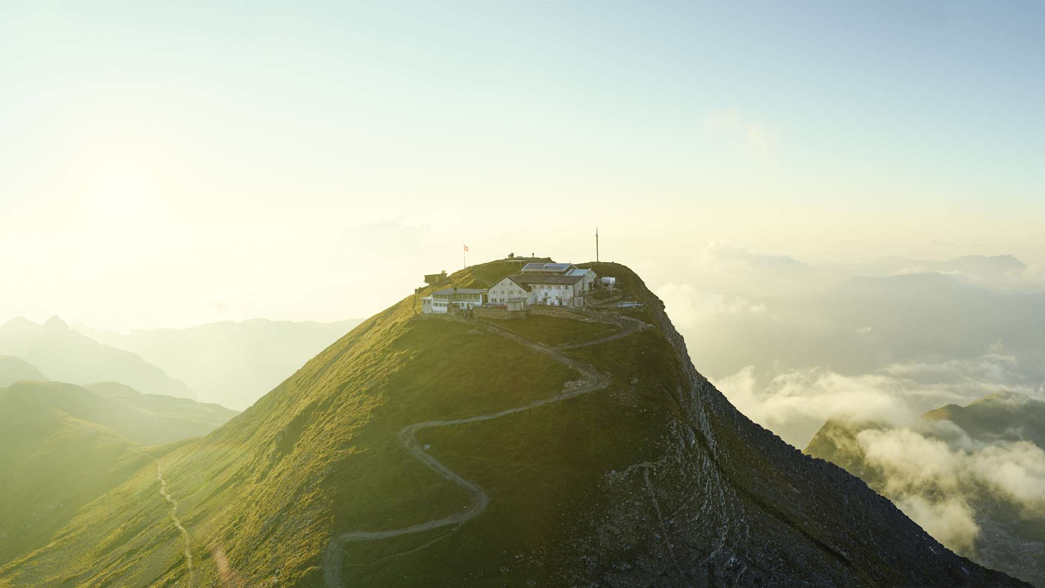 Faulhorn Panorama Sonnenuntergang Sommer Berghotel