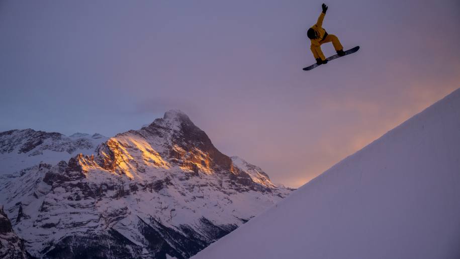 Snowpark Grindelwald First Halfpipe