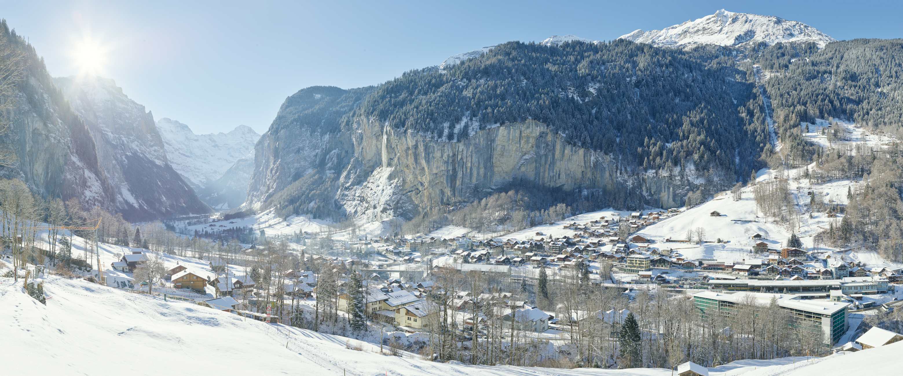 Lauterbrunnen Winter Staubbachfall Panorama