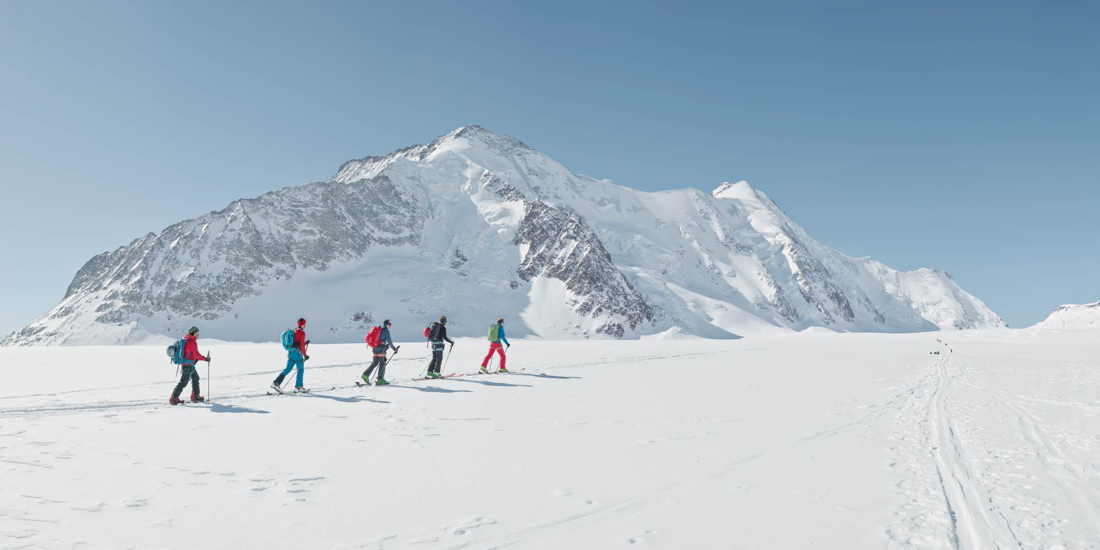 Hollandia Huette Ski Tour with a View from Langgletscher