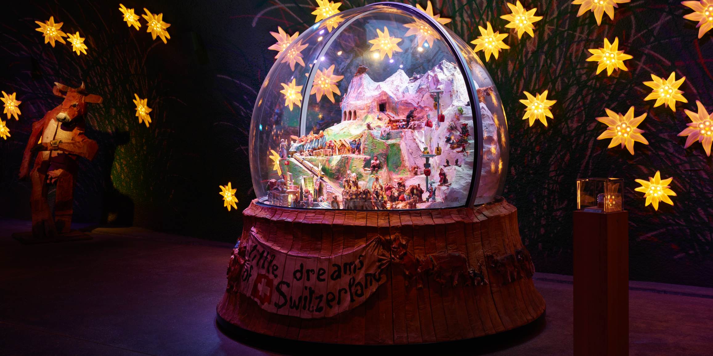 Jungfraujoch Alpine Sensation Experience tour Snow globe