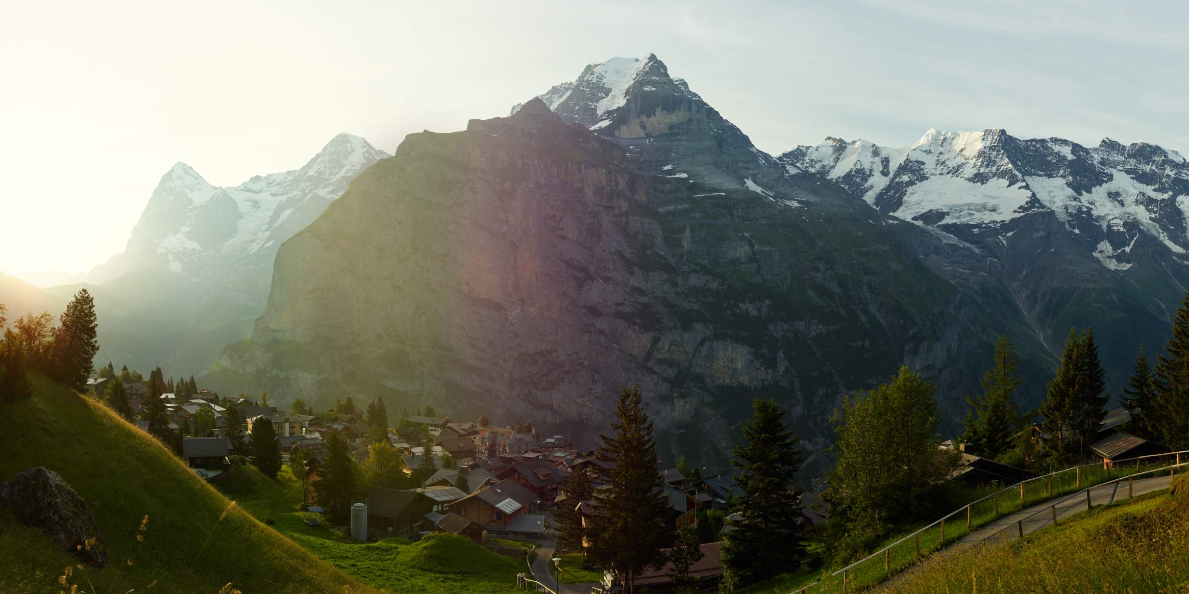 Muerren Sommer Eiger Moench Jungfrau Morgen