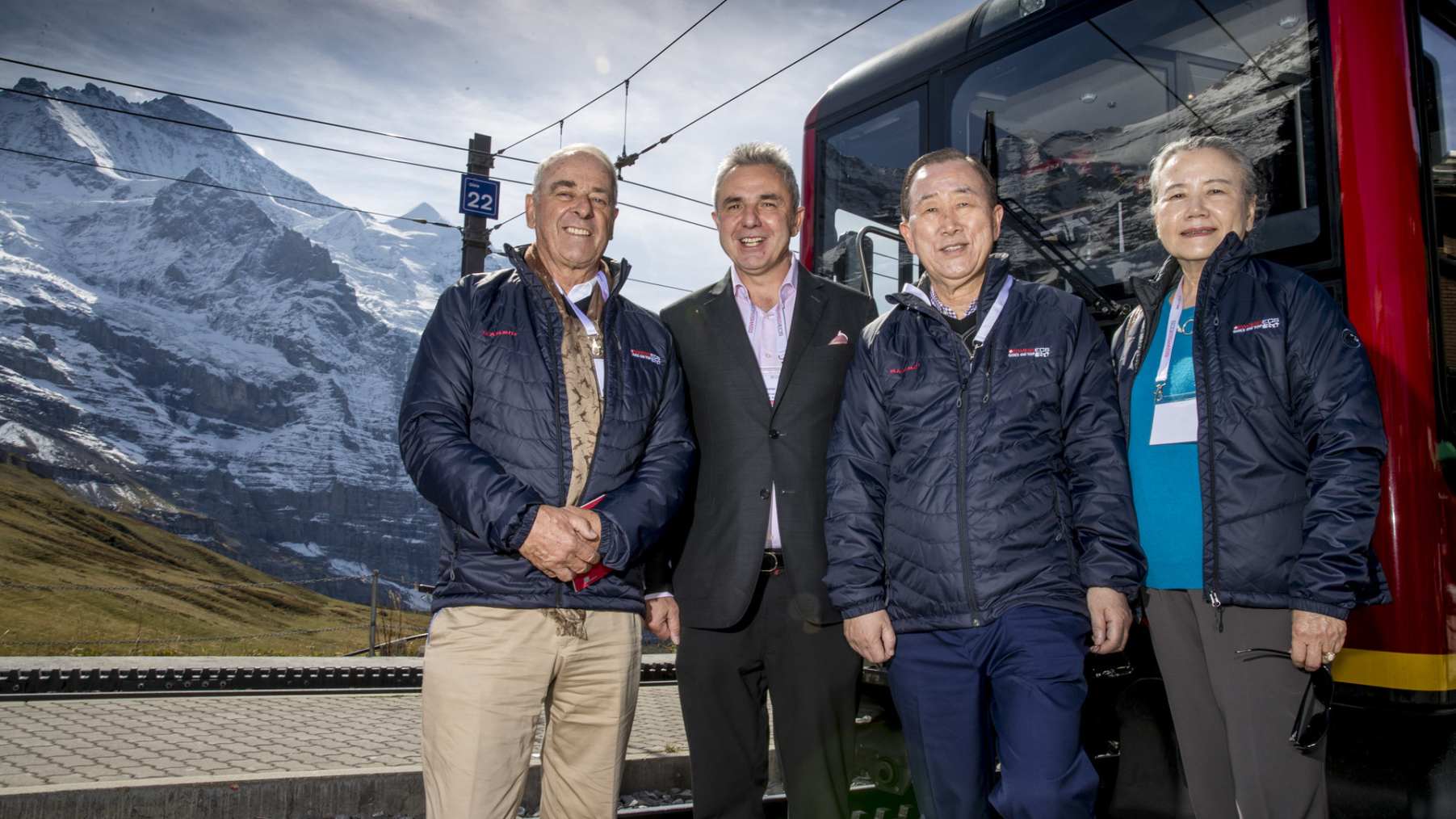 Adolf Ogi Urs Kessler Ban Ki moon mit Ehefrau Yoo Soon taek Jungfraubahn Kleine Scheidegg