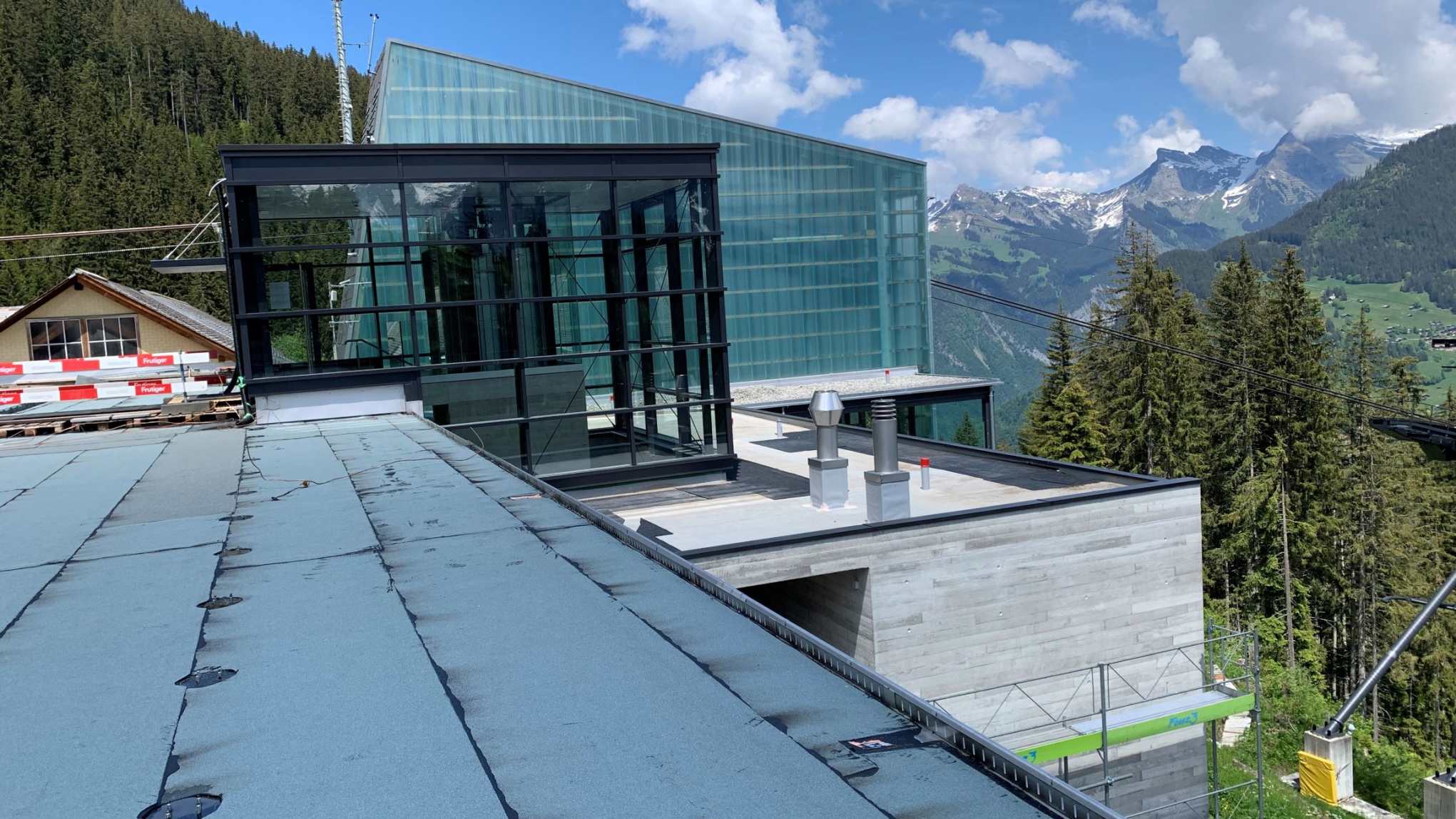 Grütschalp neuer Lift und Dach kl