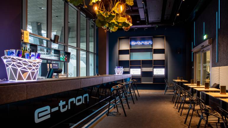 Grindelwald Terminal e tron energybar Innenaufnahme