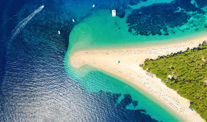 Beach Zlatni rat from air