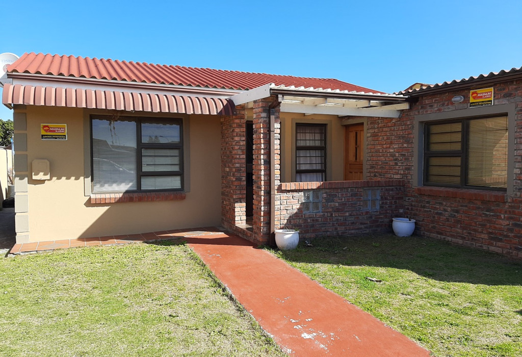 2 Bedroom House in Malabar, Port El... RL941054 Just Property