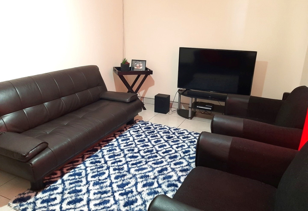 2 Bedroom House in Malabar, Port El... RL941054 Just Property