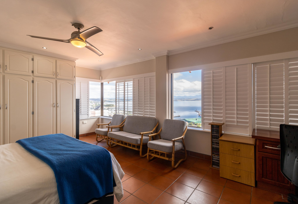 4 Bedroom House in Linkside, Mossel... RL941603 Just Property