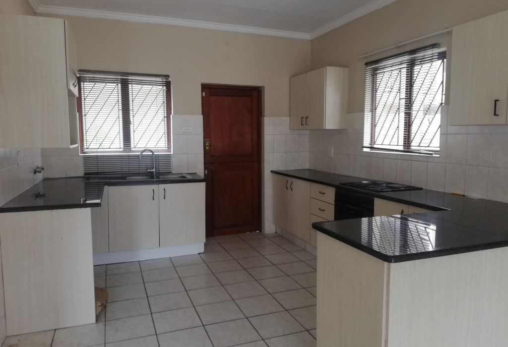 3 Bedroom Townhouse in Paradise Val... RL943581 Just Property