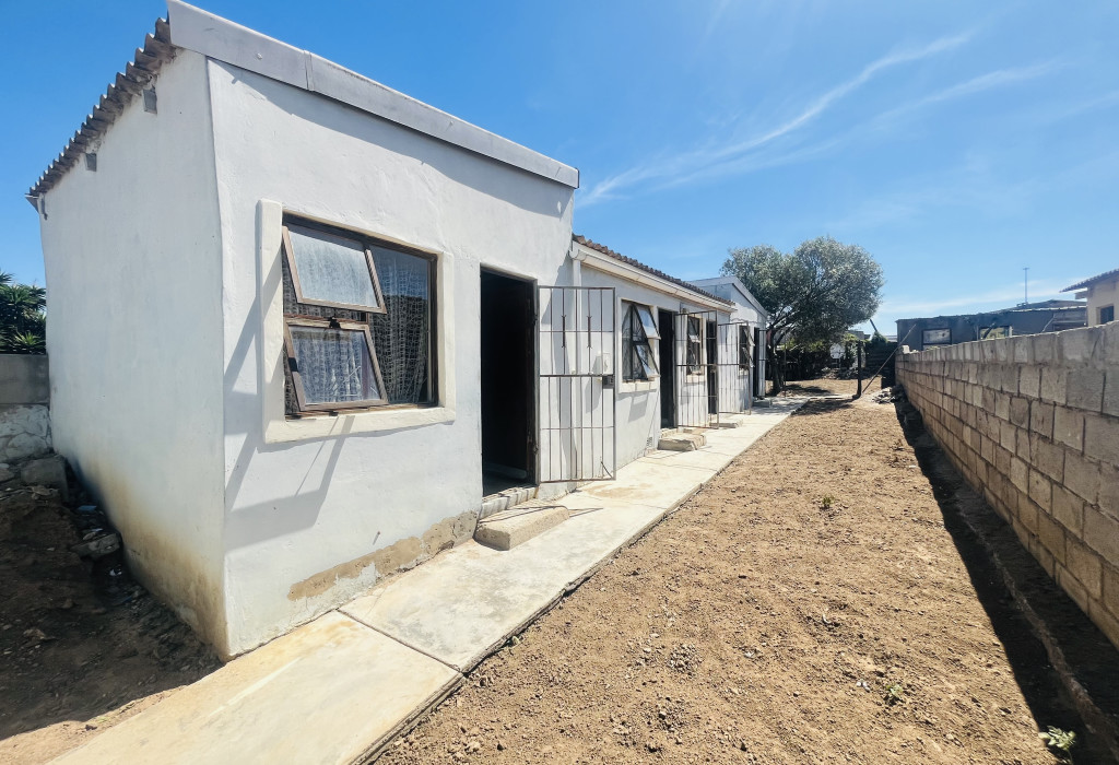 4 Bedroom Freehold in New Brighton,... RL948557 Just Property