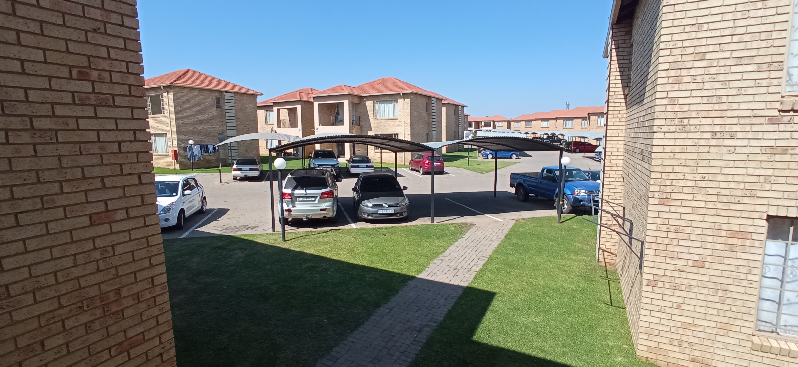 2 Bedroom Apartment To Rent in Vanderbijlpark Sw5, Vanderbijlpark