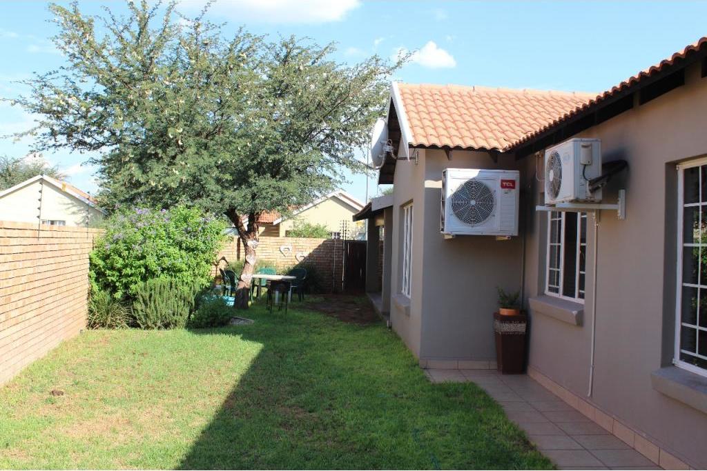 3 Bedroom House To Rent in Kathu, Northern Cape Just Property