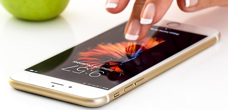 How to remove your number from Truecaller