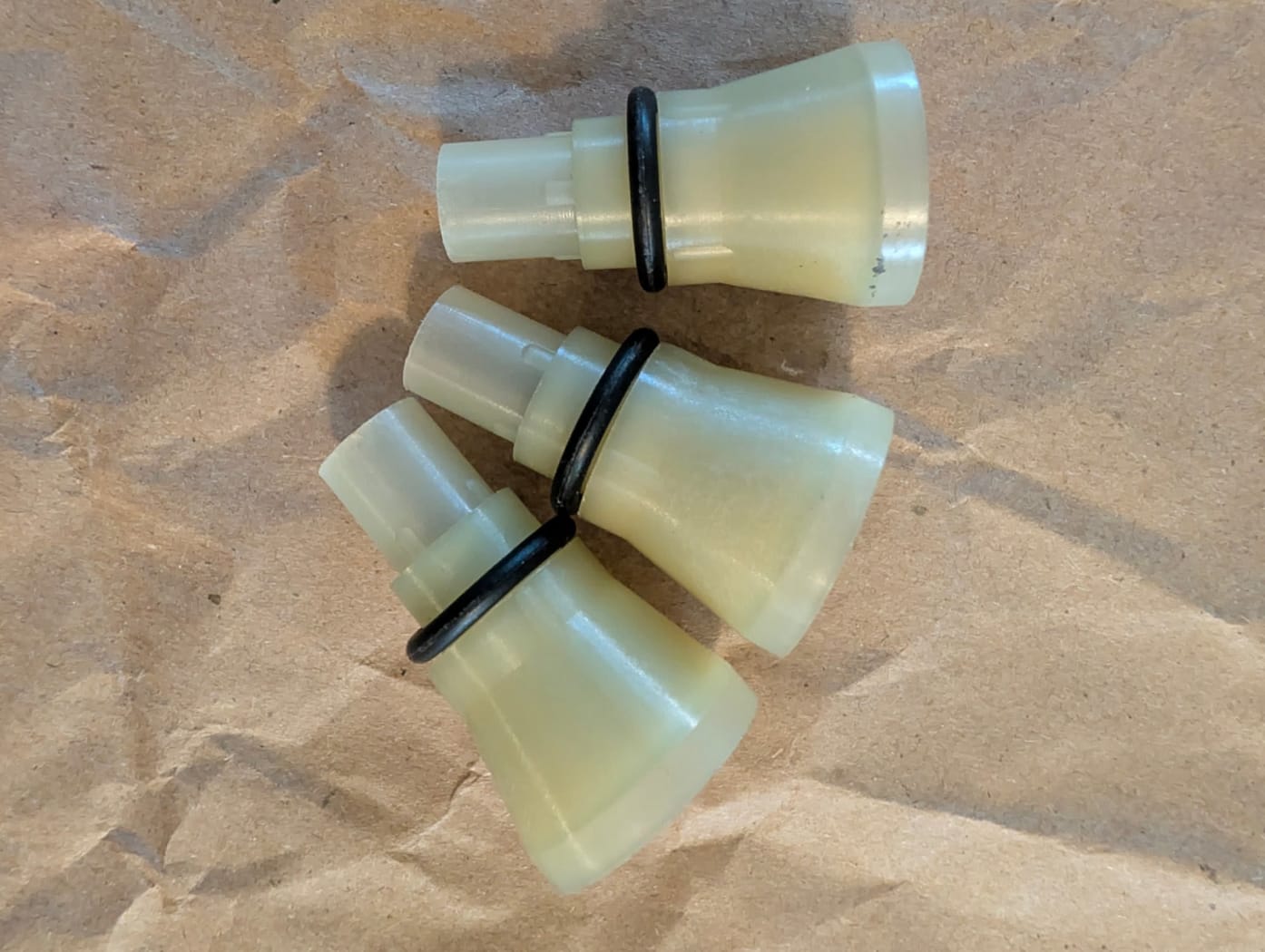 A 110 070 00 55 NLA Genuine Mercedes-Benz K-Jetronic Injector Sleeve / Insulator – M110 — photo 1 of 4