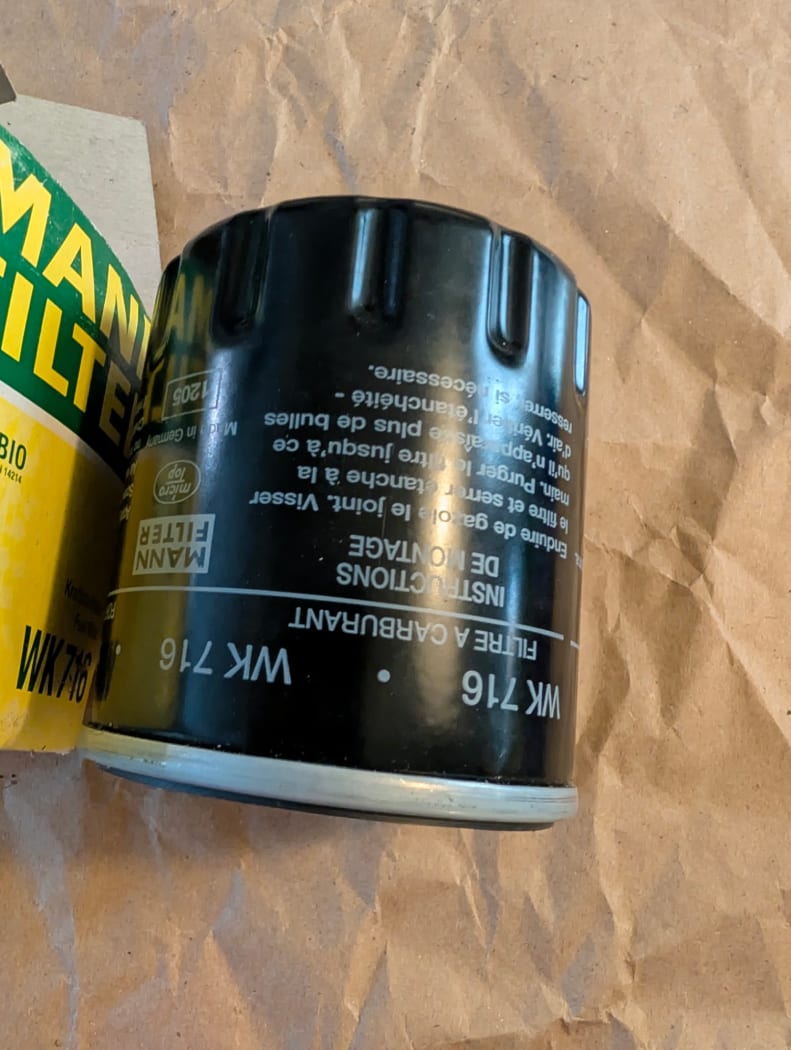 A 001 092 04 01 Mann WK716 Diesel Fuel Filter – Mercedes-Benz A0010920401 / A0020921201 — photo 1 of 5