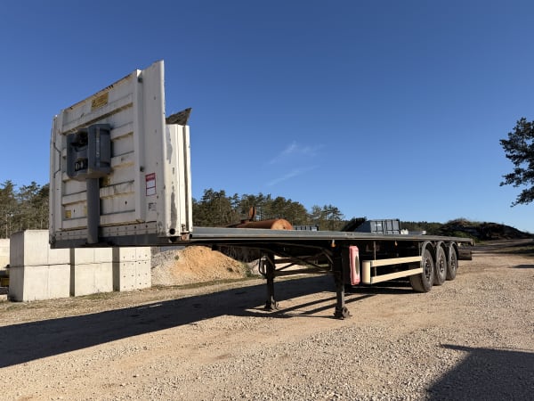 SEMI REMORQUE FRUEHAUF PLATEAU — photo 2