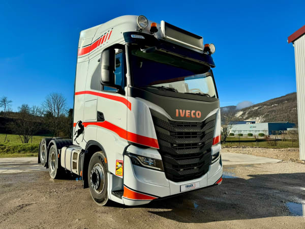 IVECO S-WAY 570 6x2 monte jumelée  — photo 2