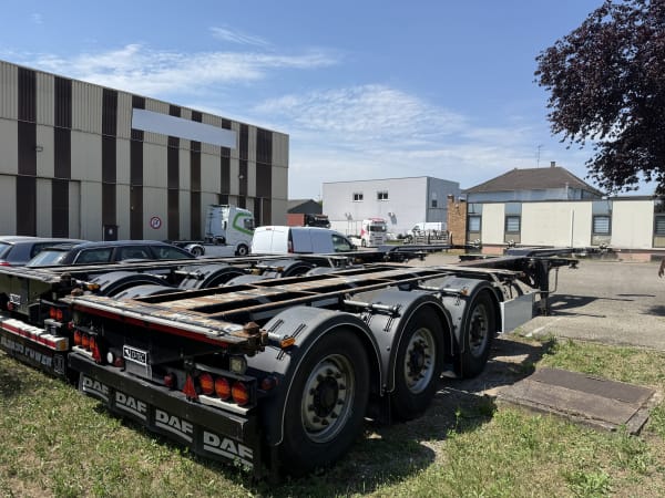 Semi-remorque Porte Container D-TEC 3 essieux  — photo 3