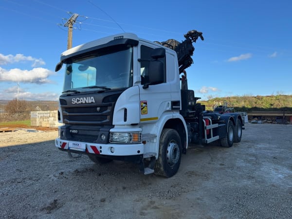 SCANIA P450 6x4 Bras MEC + Grue HIAB X-HIPRO 192 — photo 3