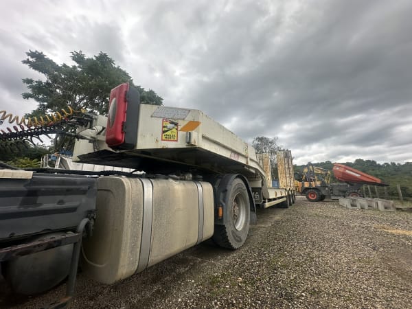 Semi-remorque Porte Engin CASTERA