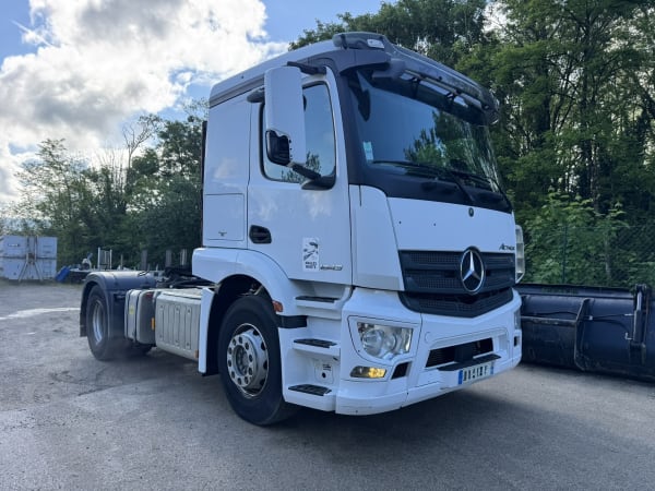 MERCEDES BENZ ACTROS 1843
