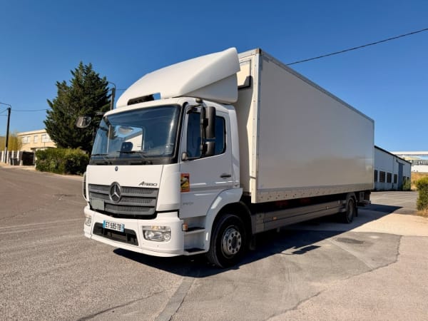 Mercedes-Benz Atego 1223 Fourgon Hayon / Porte-fit