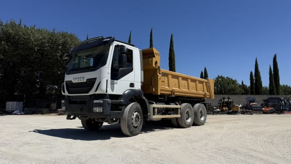 IVECO TRAKKER 6x4 Bi-Benne