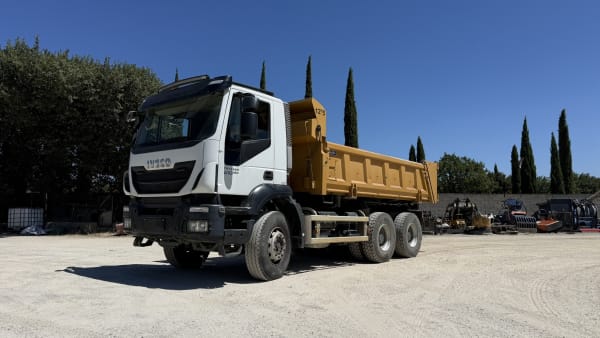IVECO TRAKKER 6x4 Bi-Benne — photo 3