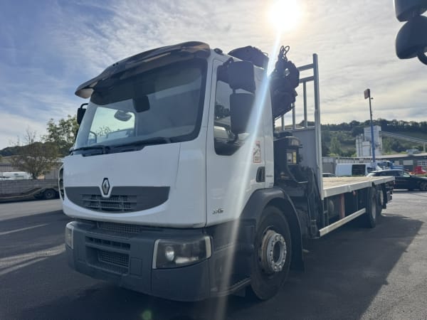 RENAULT PREMIUM — photo 2