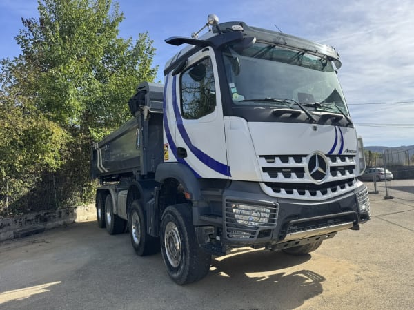 MERCEDES AROCS 8X4 Bi-benne porte arrière hydraulique  — photo 3