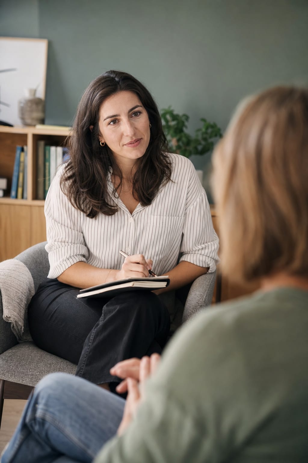 Neurodivergent therapist in San Francisco with client during neurodivergent psychotherapy