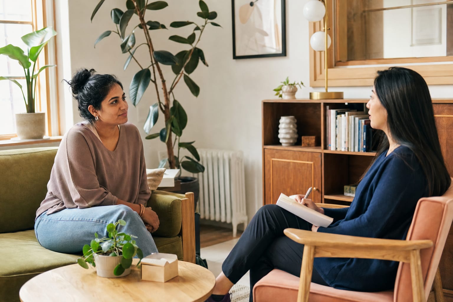 Personality disorders therapists in San Francisco, California — BPD and emotion regulation psychotherapy session