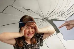 effects of gaslighting and DARVO on mental health 