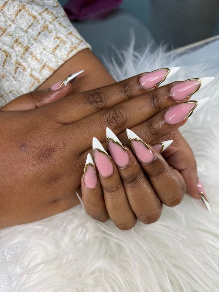 Lin nail artist stiletto nail set